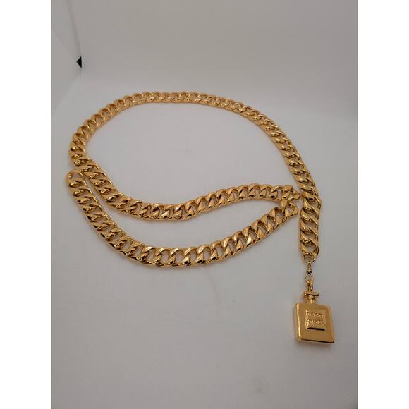 CHANEL GOLD BELT – NECKLACE WITH COCO CHANEL CHARM 32" EXCELLENT CON. ADJUSTABLE - Picture 5 of 8